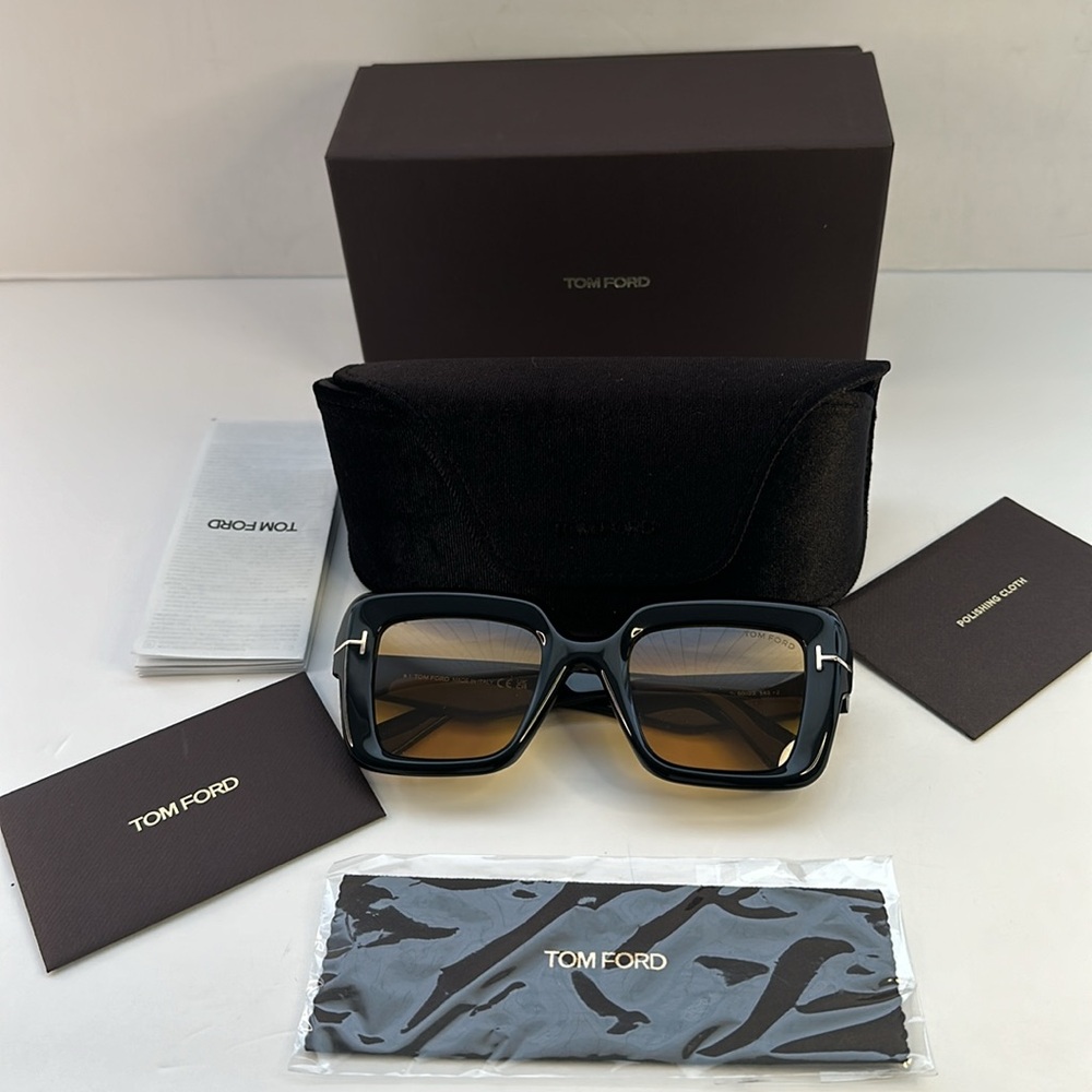 - 💯- New Authentic Tom Ford Esme FT1157 01E Black Yellow - Picture 9 of 16